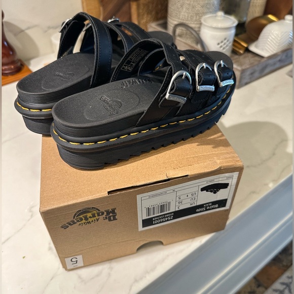Dr. Martens-Blaire Platform - Picture 2 of 4